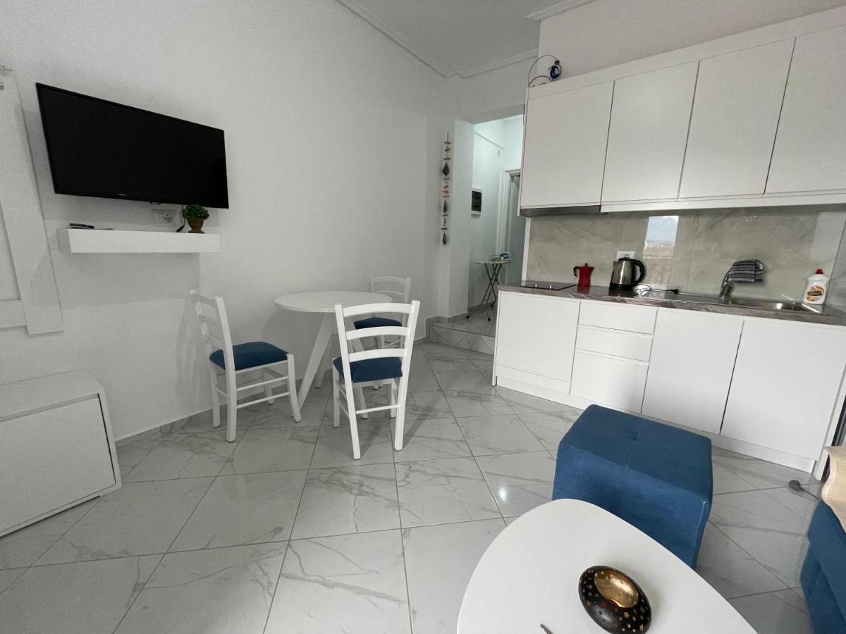 Sky Apartments Sarandë Buitenkant foto